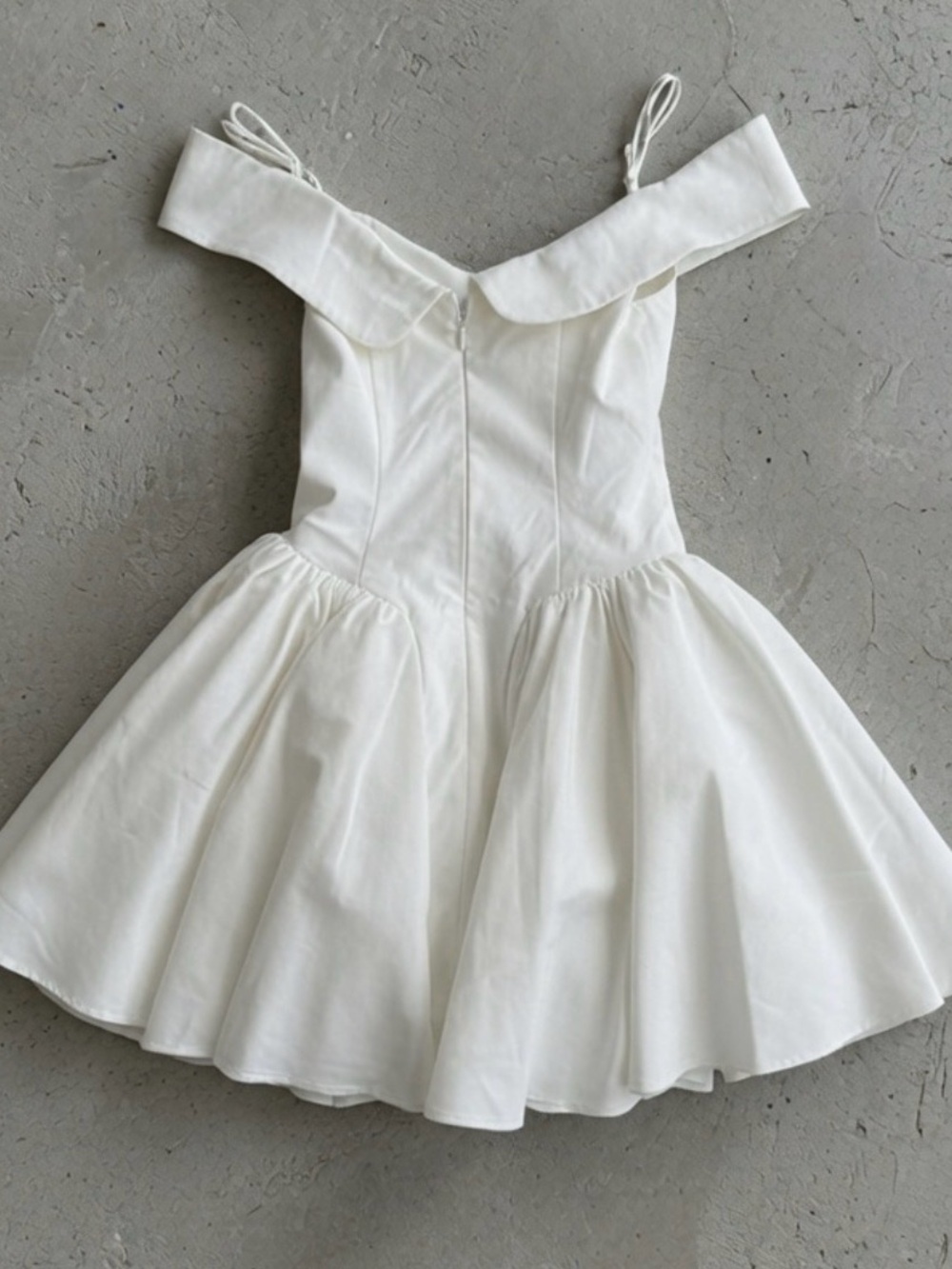 HOUSE OF CB 'Elida'White Twill Off Shoulder Mini Dress/Size XSmall US2-4 $269 - Picture 10 of 14